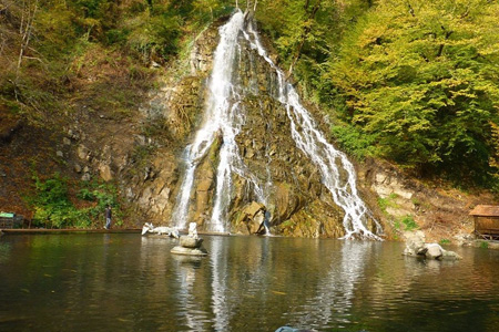 Yeddi Gozel Waterfall